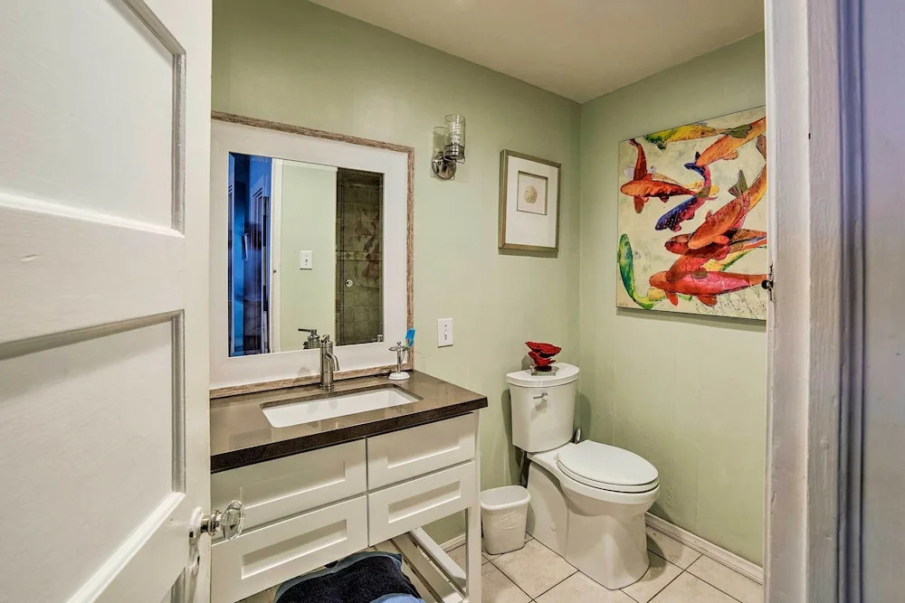 Steps to Avalon Bay: Sunny Catalina Island Home!