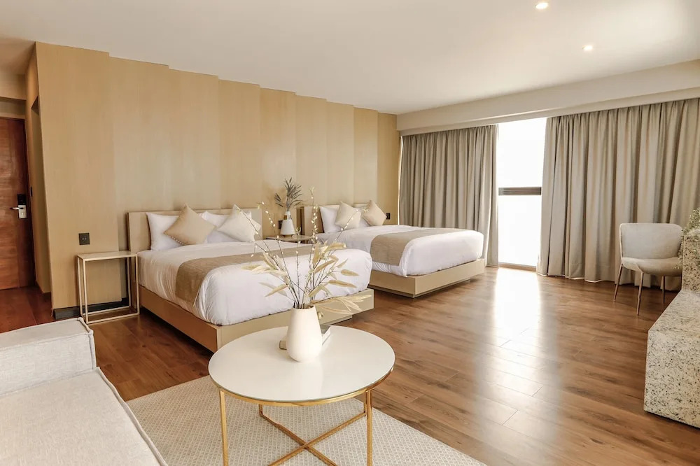 Reforma Capital Inn