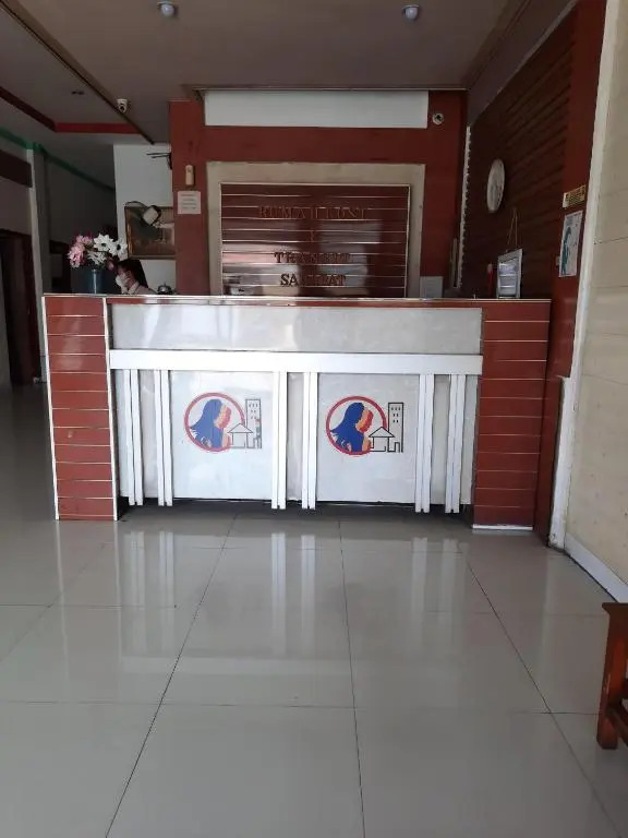 OYO 92470 Hotel Sahabat 2
