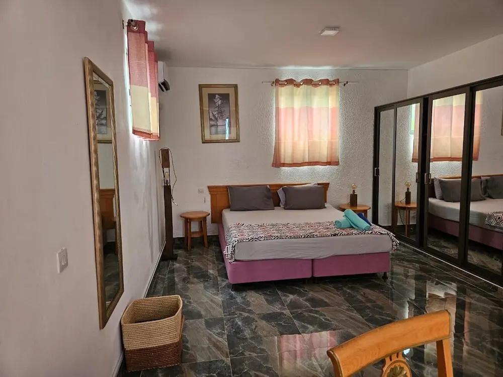 Spacious Private Villa With Roof top bar