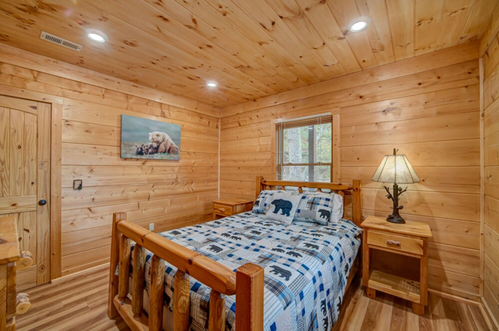 Mountain Bear Lodge by Escape to Blue Ridge