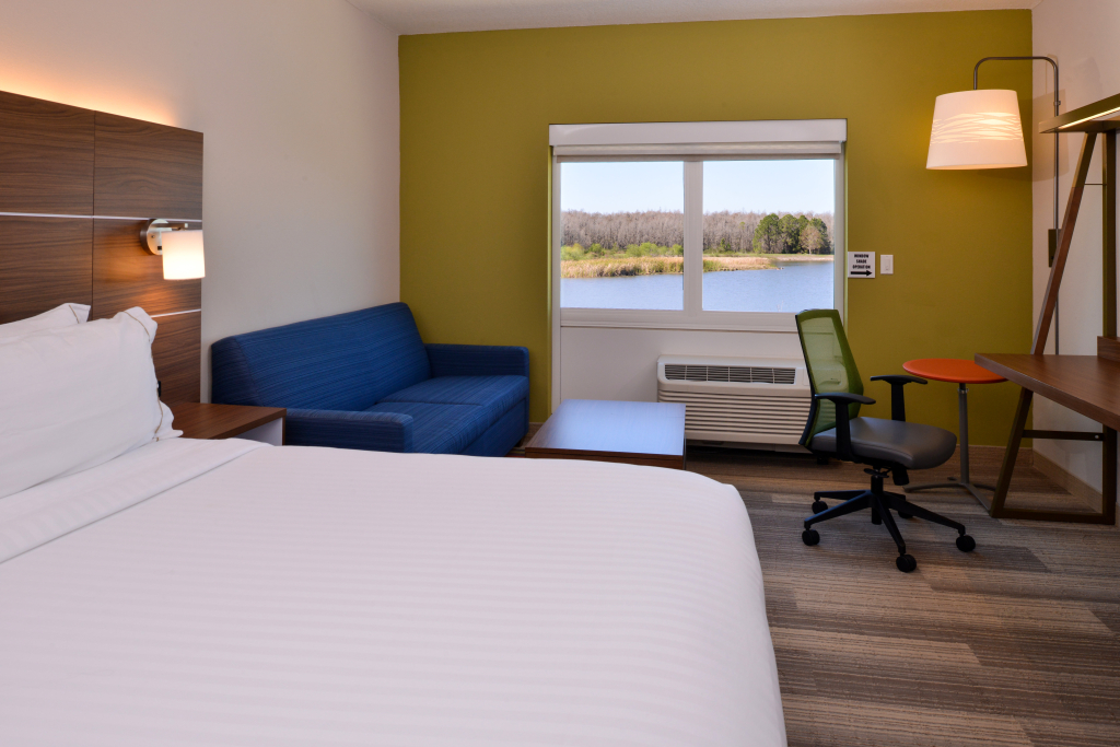 Holiday Inn Express & Suites Trinity by IHG