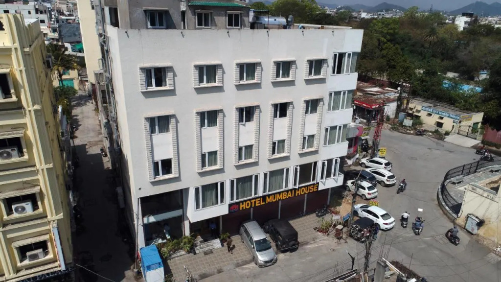 Mumbai House Express Udaipur