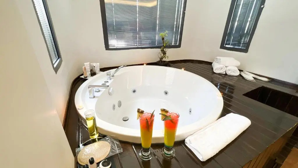Nira Boutique Hotel