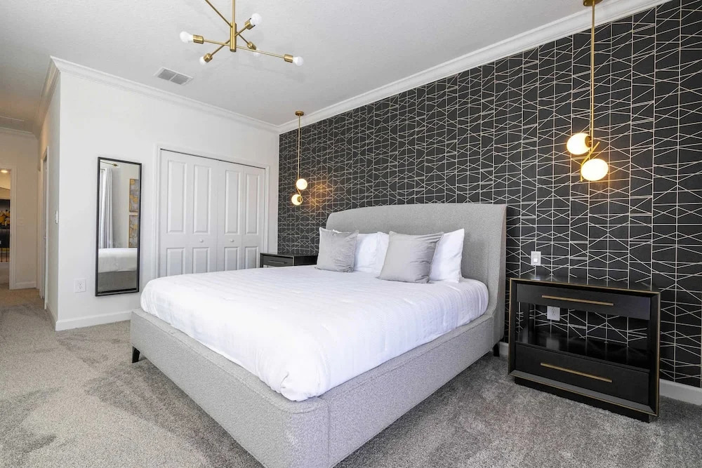 Themed 5Bd Family Villa w Pool & Spa Near Disney
