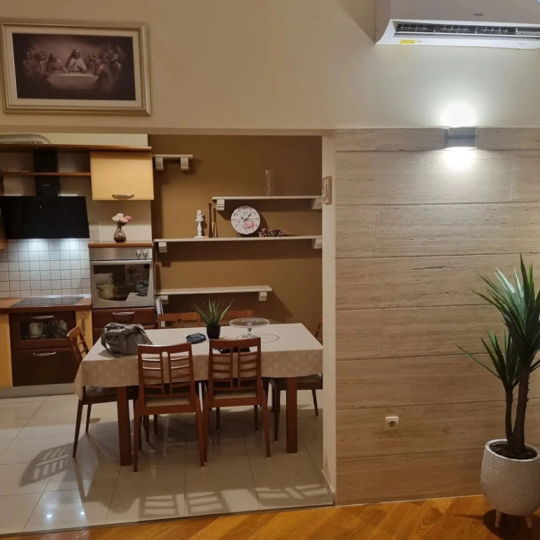 Superior Apartment Nina
