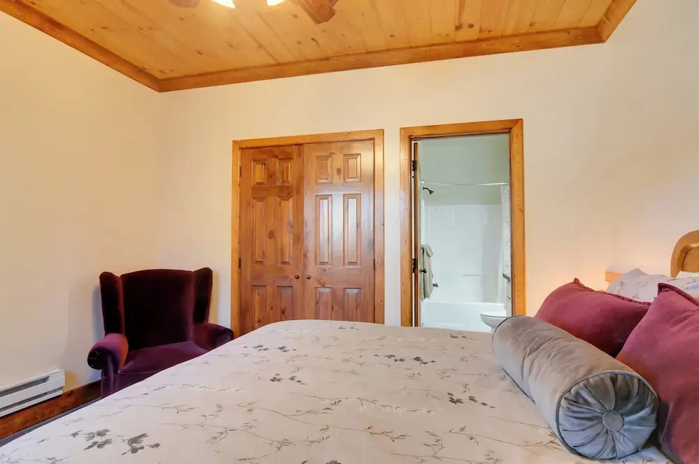 Woodsy Alton Couple's Retreat Near Bryce Canyon
