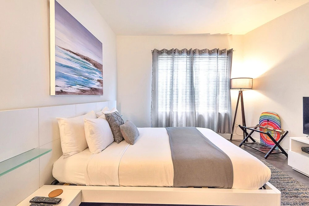 Private Condos at 556 Ocean by LMC