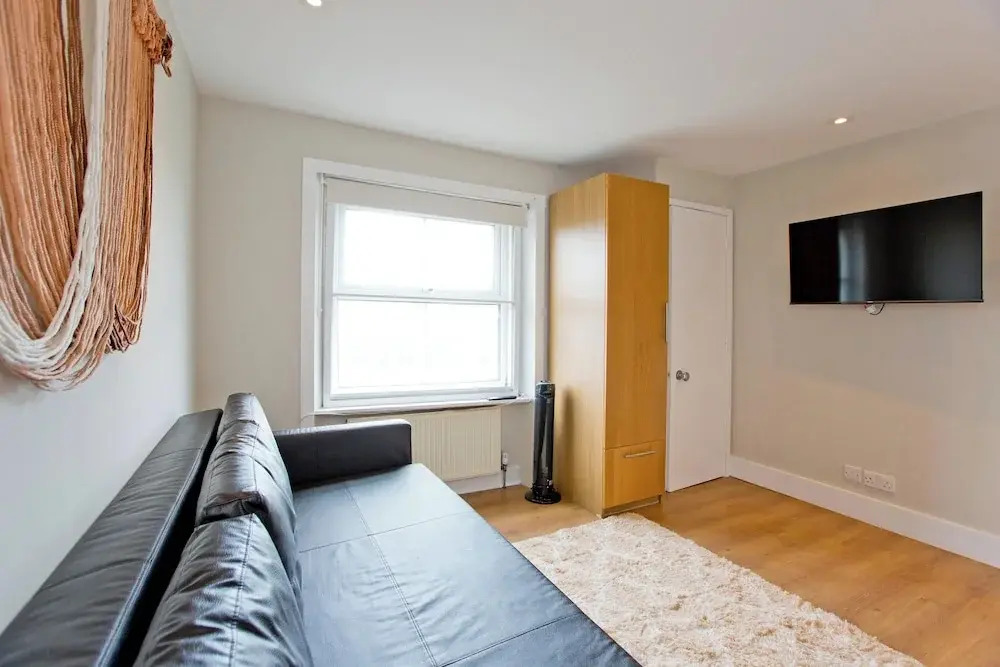 Imperial Hogarth Road Apartment
