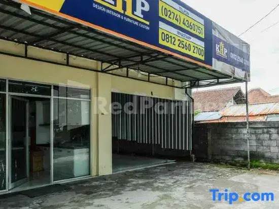 Kinara Homestay RedPartner Near Sleman City Hall