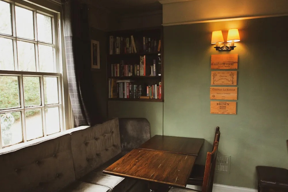 The Coachman Pub, Hartford, ROOM ONLY