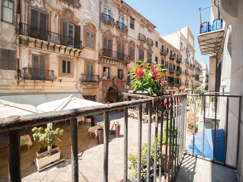 Kalamarina Rooms