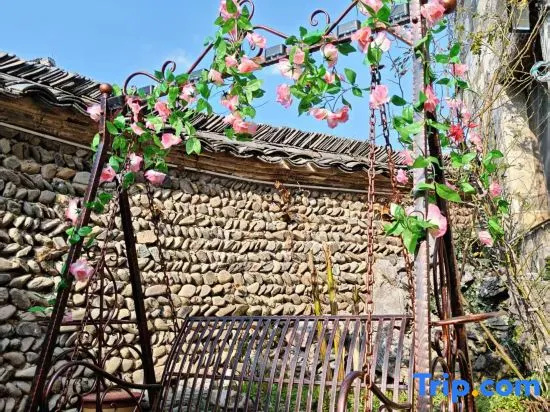 Huangshan Hongcun Ten Rooms Inn