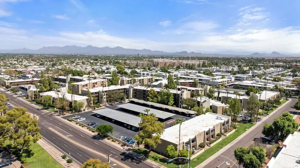 Primo Scottsdale Location w Heated Pool