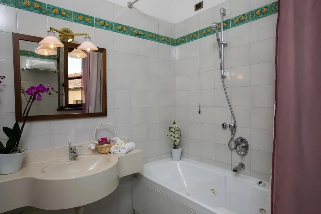 Hotel Villa San Lucchese