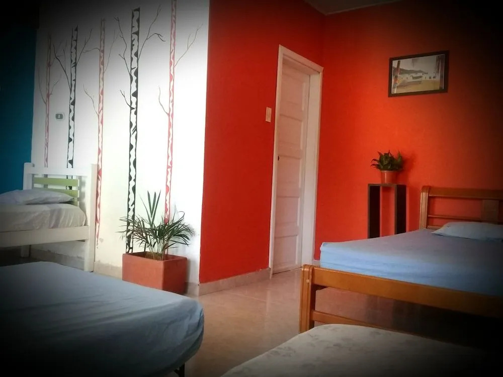 Hostal Garden House