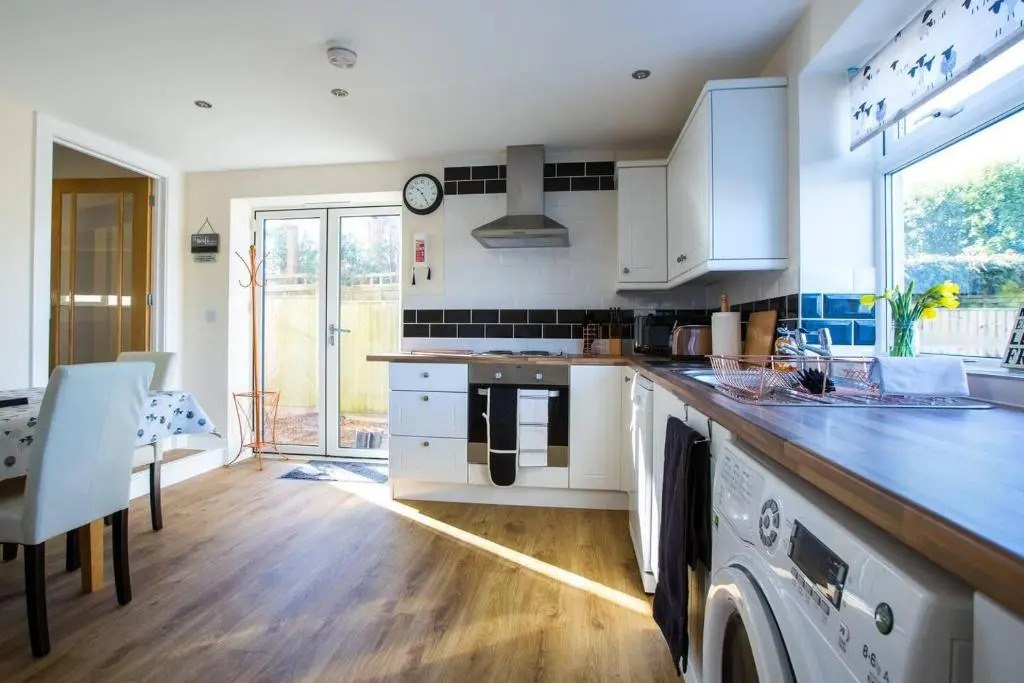 The Forest Coach House - Minutes From the Forest