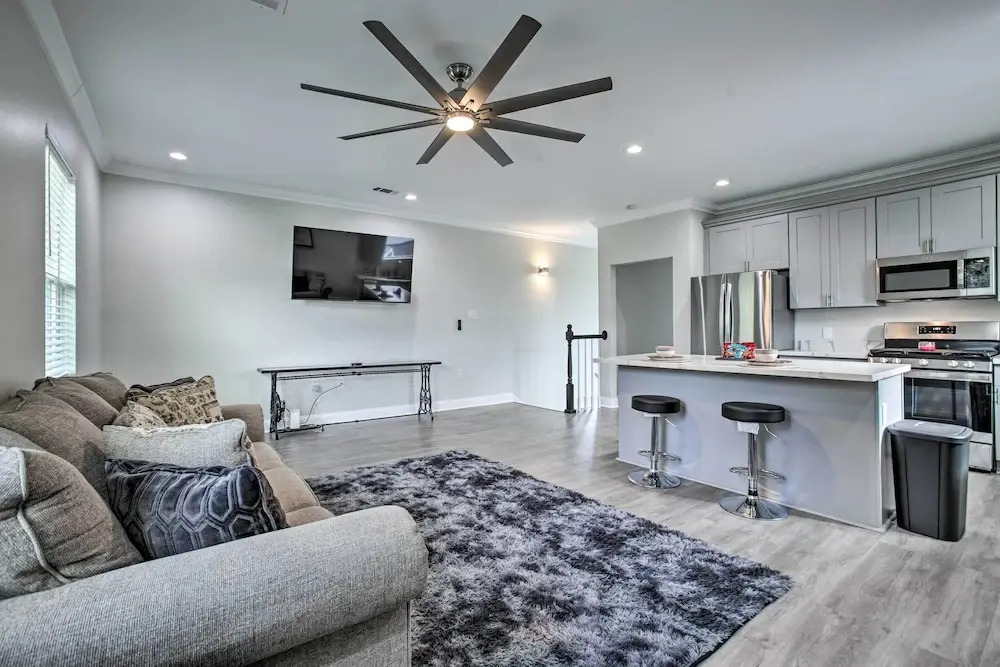 6 Mi to French Quarter: Modern New Orleans Gem