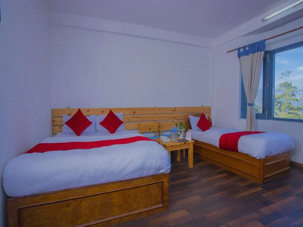 OYO 256 Mount Princess Hotel