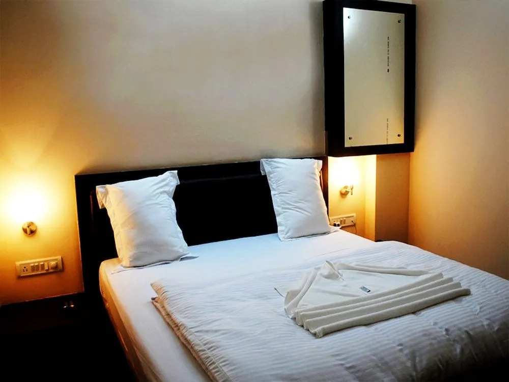 Deep Hotel & Restaurant