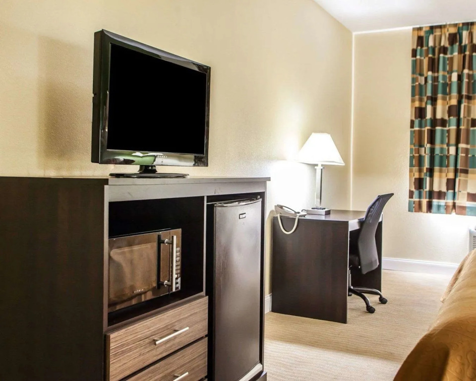Quality Inn & Suites Champaign North - Urbana