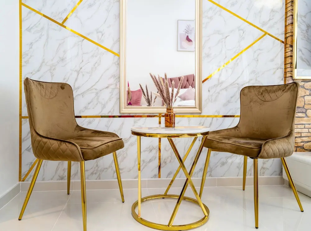 Tanin - Wake Up To Dubai Skyline From This Stylish Studio