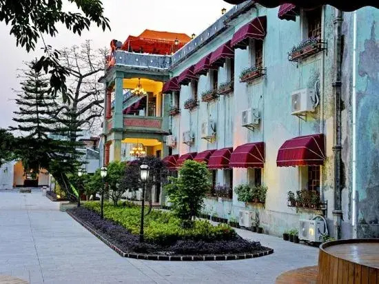 Ci'enlu Country Art Hotel