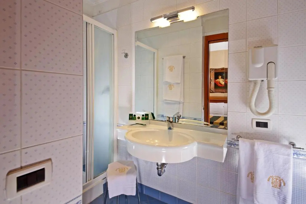 Colonna Hotel