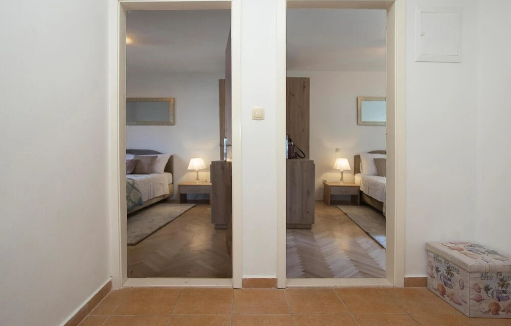 Stunning Home in Stanici With 6 Bedrooms and Outdoor Swimming Pool