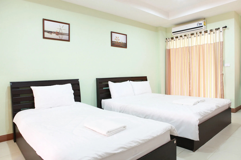 Banlanna Services Apartment