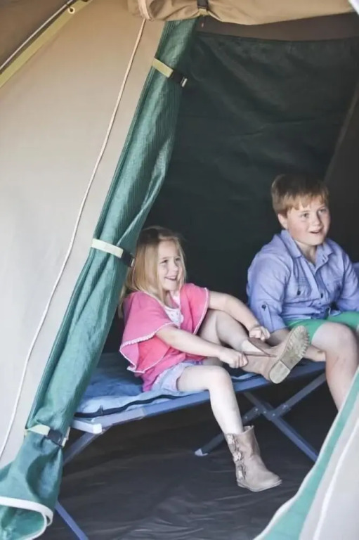 Billabong Camp, Taronga Western Plains Zoo