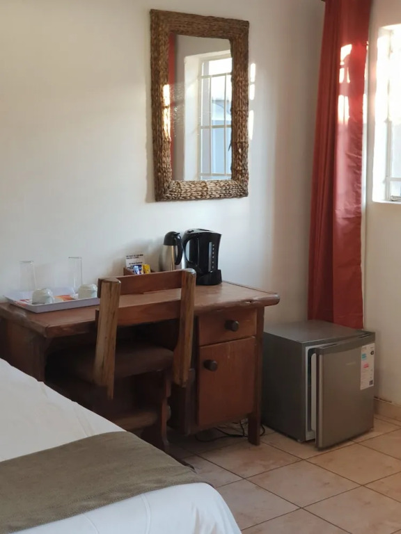 Kalahari Sands Guest Lodge