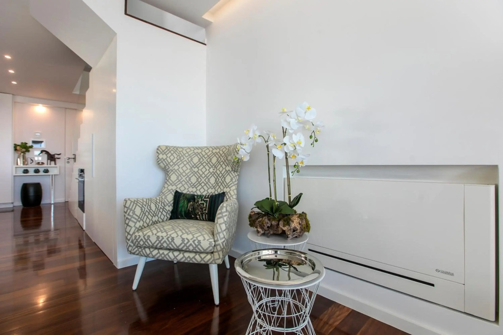 LovelyStay - Luxury 2BR Duplex Apartment in Foz Porto