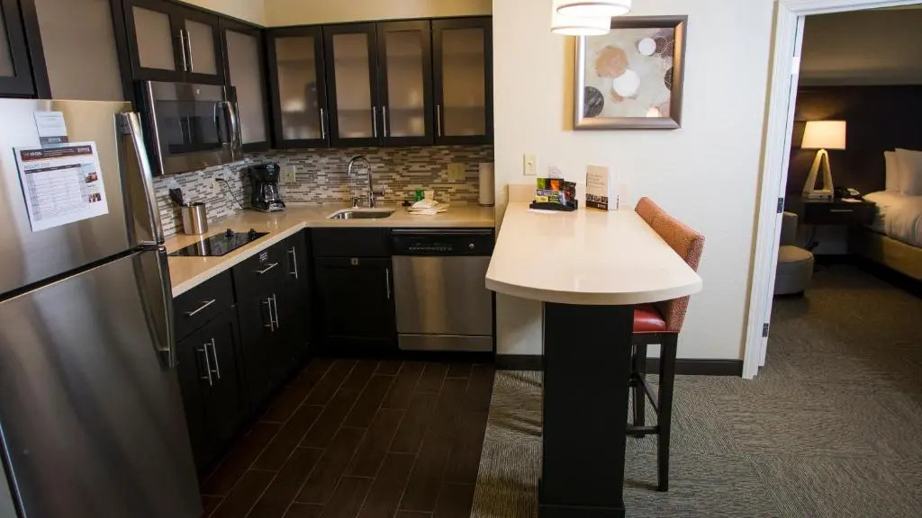 Staybridge Suites - Lexington S Medical Ctr Area by IHG