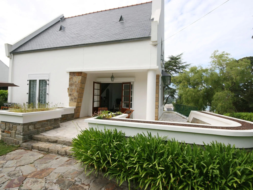 Modern Holiday Home in Crozon with Terrace