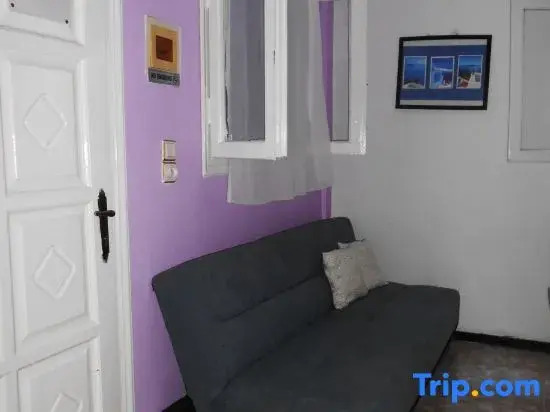 Holiday Apartment With sea View and Mountains View