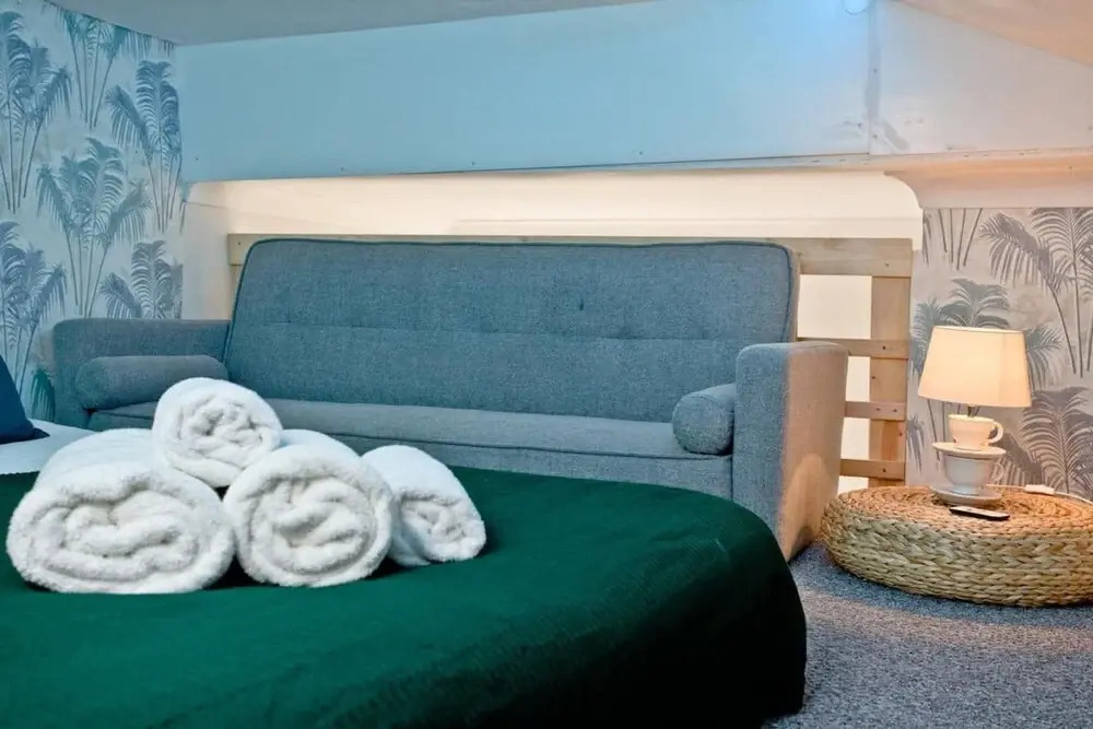 Host Stay Durnford Street