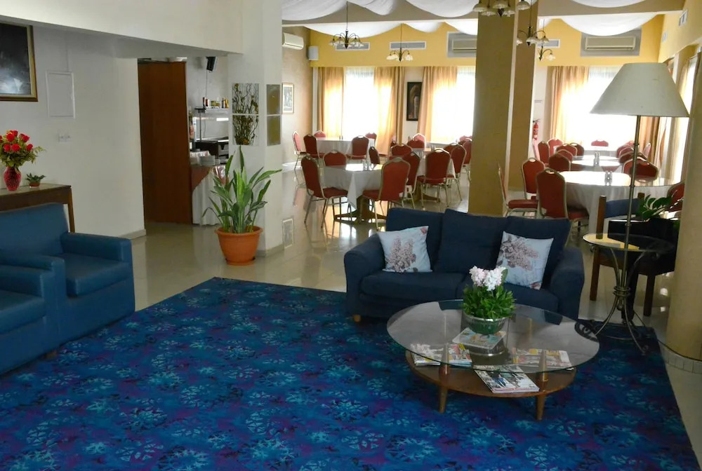 Crown Inn Hotel