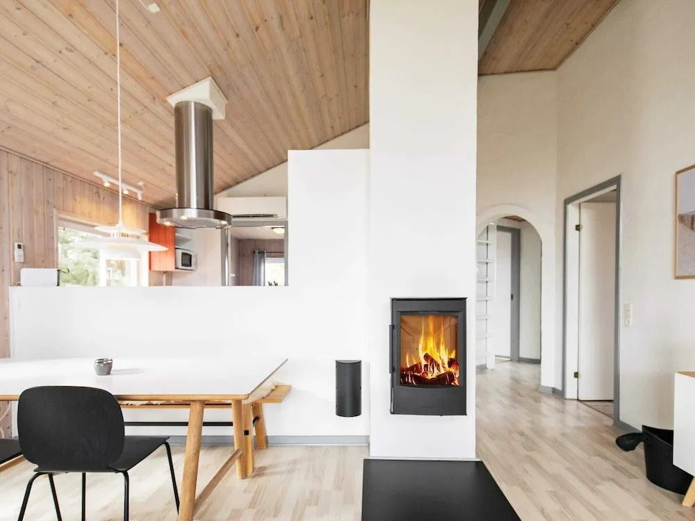 Quaint Holiday Homein Hjørring With Whirlpool