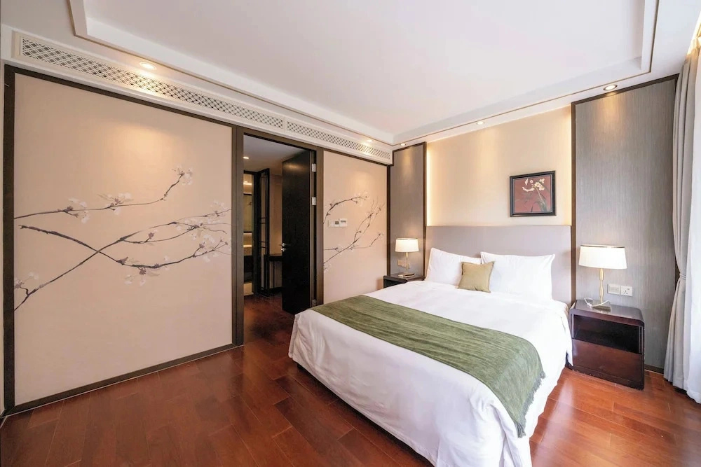 Tyms Gubei Apt 2BR Apt Near Takashimaya