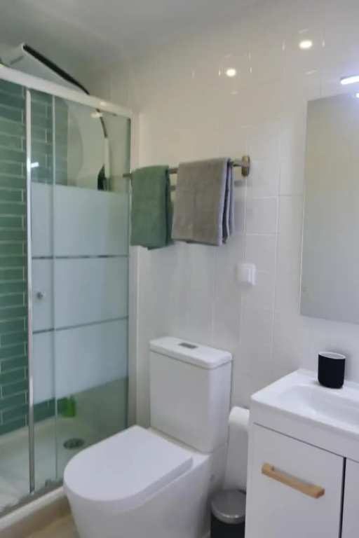 TT Anjos Lisbon Rooms