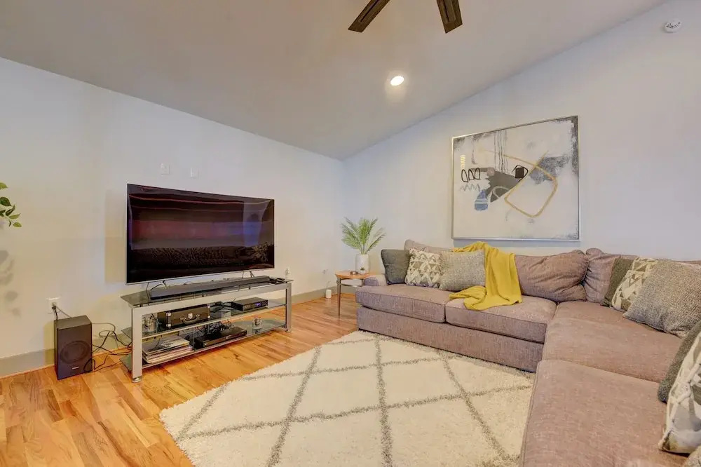 Modern Home with Yard 3 Mi to Uptown Charlotte