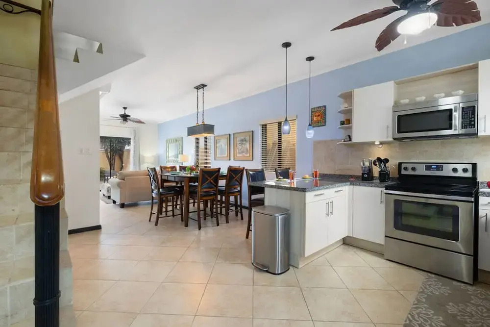 Beautiful Gated Community Retreat Near the Beach