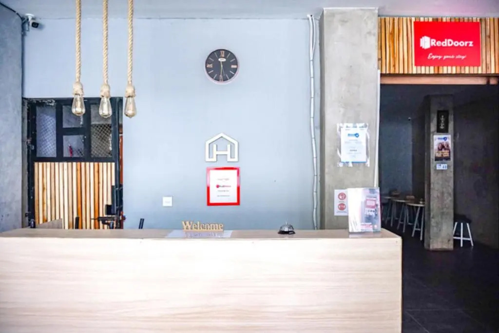 RedDoorz Hostel Near Ngurah Rai Airport Kuta