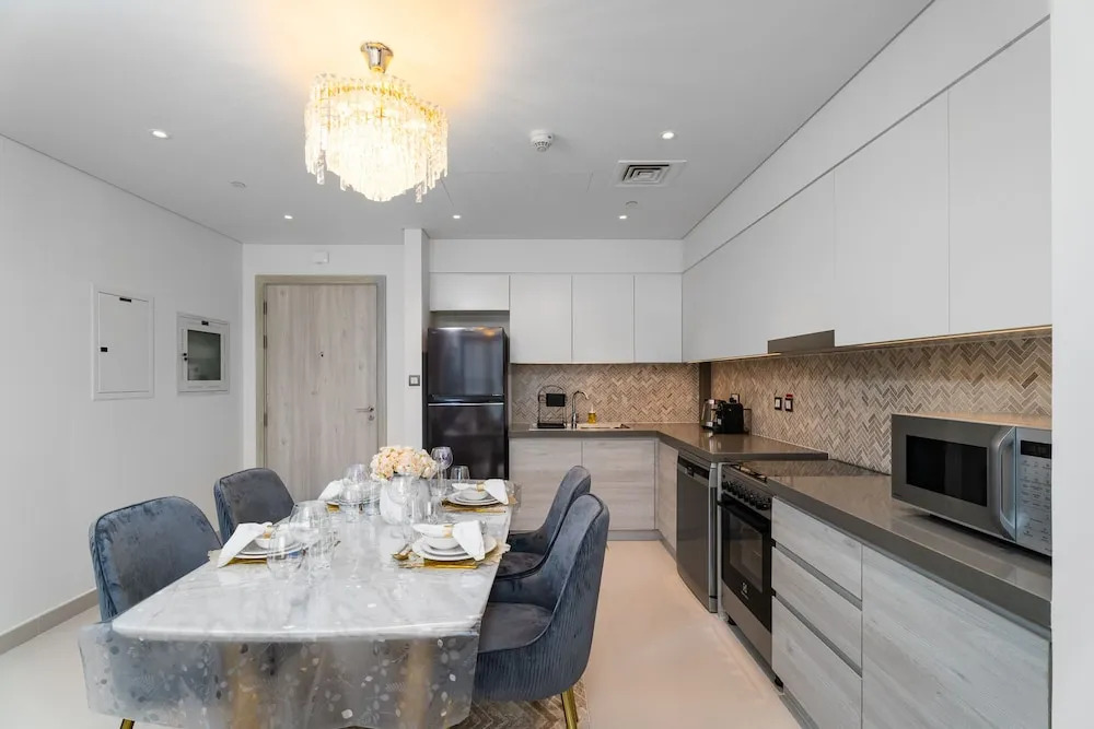 Nasma Luxury Stays - The Cove Building 1