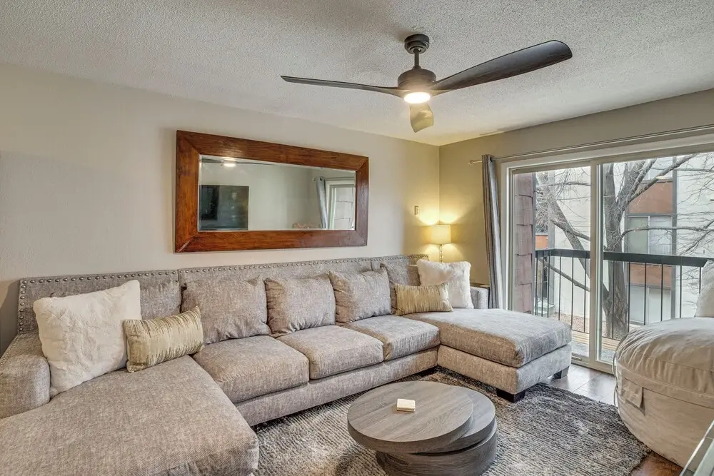 Grand Junction Condo: Balcony, Community Pool!