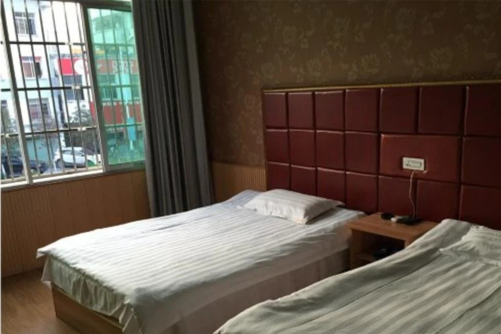 Junyi Business Inn