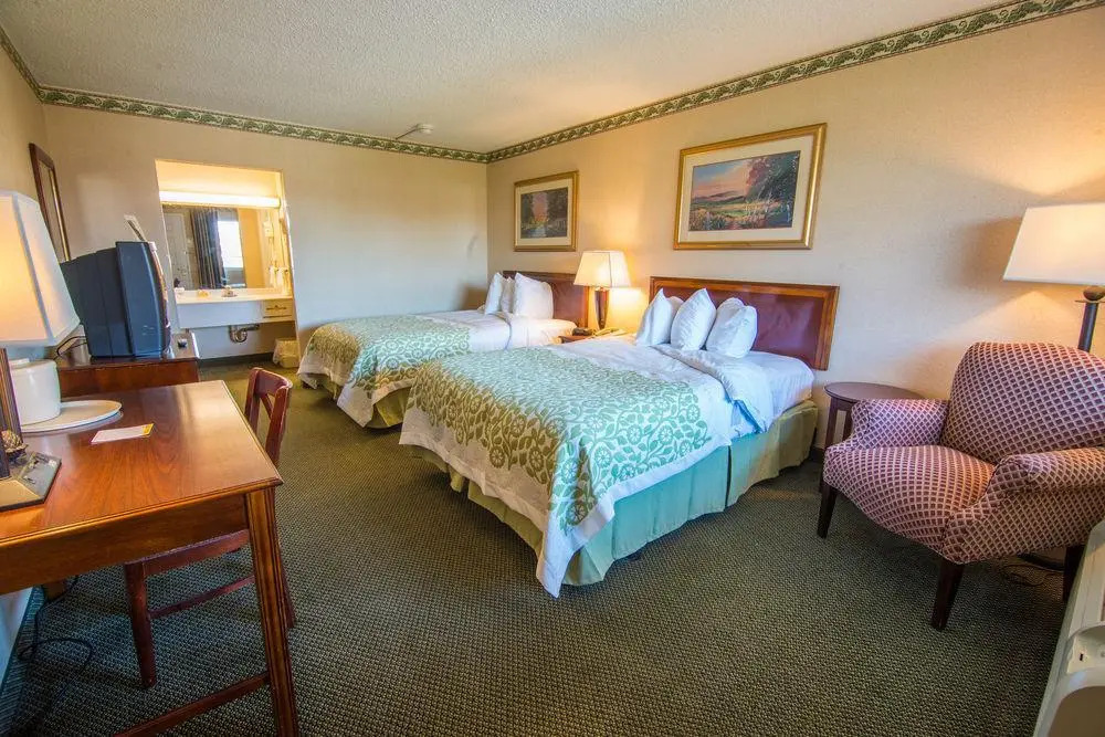 莱瑟姆戴斯套房酒店/北阿尔巴尼(Albany Airport Hotel)