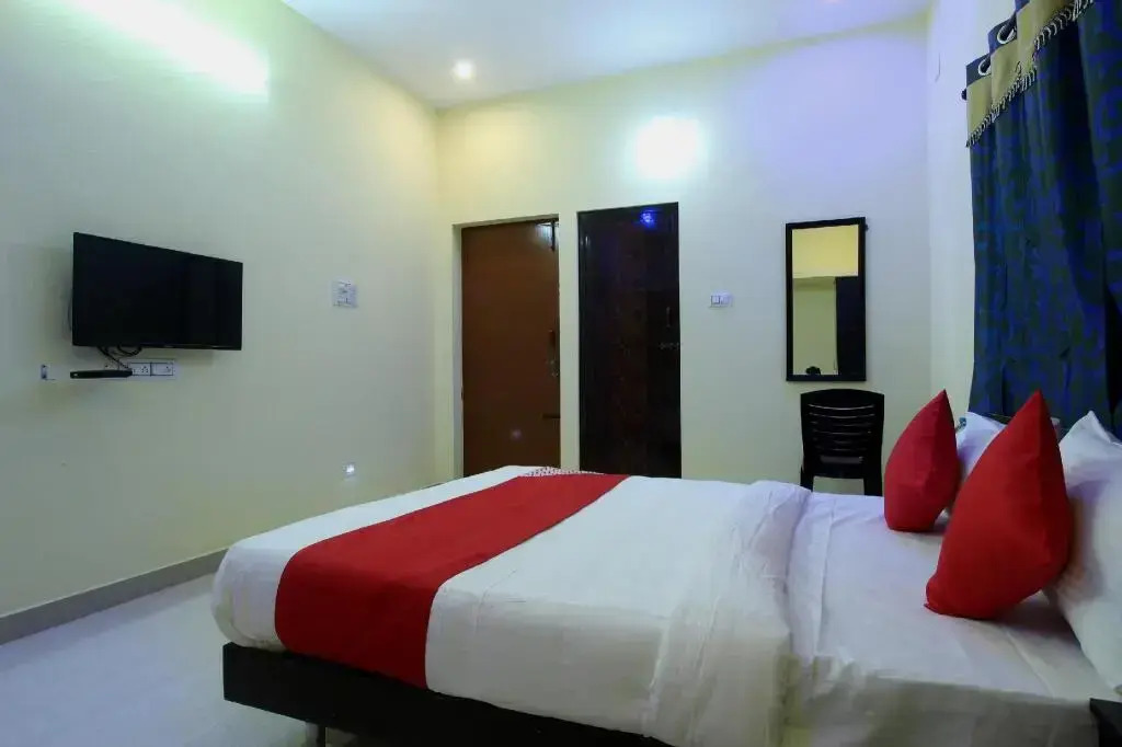A&b Grand By OYO Rooms