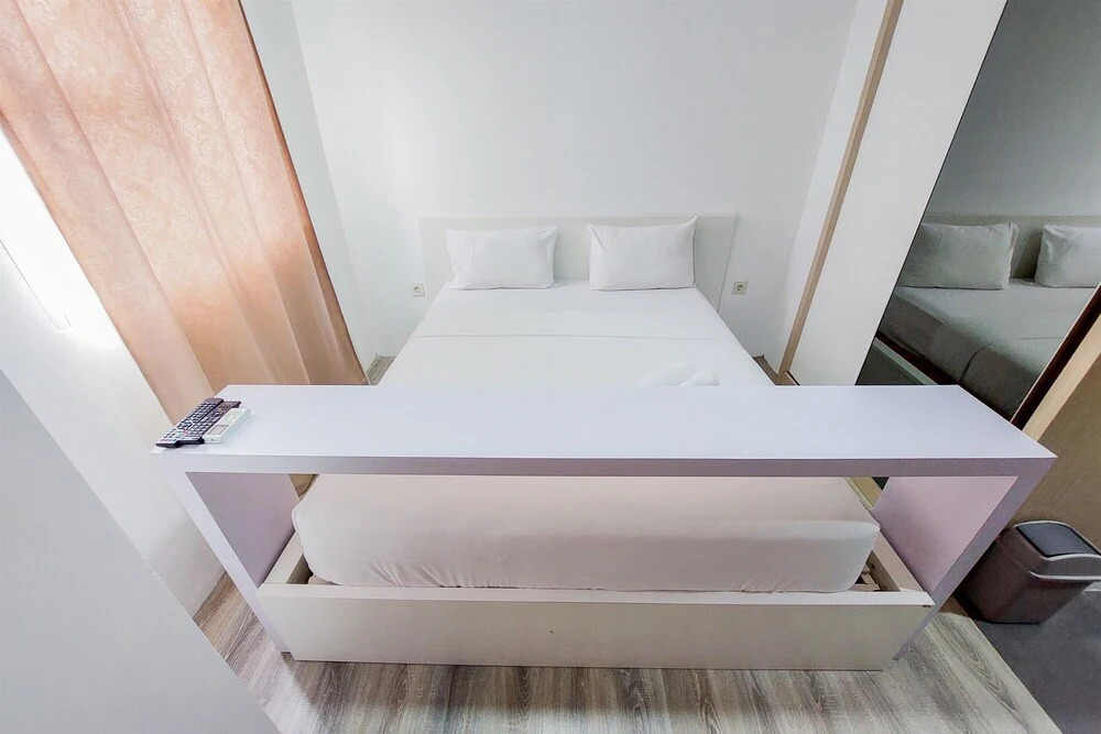 Well Furnished And Comfy Studio Bintaro Icon Apartment